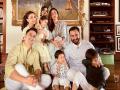 Kareena Kapoor celebrates Eid with family, shares 'imperfect' picture of the 'perfect' family - Hindi News | Kareena Kapoor celebrates Eid with family, shares 'imperfect' picture of the 'perfect' family | Latest entertainment News at Lokmattimes.com