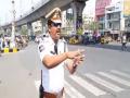 Rachakonda Traffic Police creates awareness at traffic signal in Hyderabad on COVID-19 - Hindi News | Rachakonda Traffic Police creates awareness at traffic signal in Hyderabad on COVID-19 | Latest national News at Lokmattimes.com