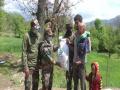 Army distributes free ration among needy in J-K's Poonch - Hindi News | Army distributes free ration among needy in J-K's Poonch | Latest national News at Lokmattimes.com