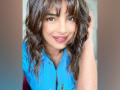 Priyanka Chopra flaunts her new haircut, shares adorable selfie - Hindi News | Priyanka Chopra flaunts her new haircut, shares adorable selfie | Latest entertainment News at Lokmattimes.com