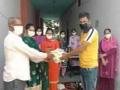 Women in Punjab's Hoshiarpur prepare homemade masks for villagers to fight COVID-19 - Hindi News | Women in Punjab's Hoshiarpur prepare homemade masks for villagers to fight COVID-19 | Latest national News at Lokmattimes.com