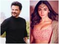Alia Bhatt, Anil Kapoor laud Madhuri Dixit's debut single 'Candle' - Hindi News | Alia Bhatt, Anil Kapoor laud Madhuri Dixit's debut single 'Candle' | Latest entertainment News at Lokmattimes.com