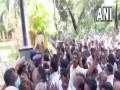 Veeramani's anti-corruption raids: Clash erupts between supporters, police in Vellore - Hindi News | Veeramani's anti-corruption raids: Clash erupts between supporters, police in Vellore | Latest national News at Lokmattimes.com