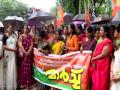 Kerala: BJP Mahila Morcha stages protest march, demands probe into PSC police rank list - Hindi News | Kerala: BJP Mahila Morcha stages protest march, demands probe into PSC police rank list | Latest politics News at Lokmattimes.com