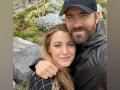 Ryan Reynolds gives shot-out to wife Blake Lively: 'Happy Mother's Day, my love.' - Hindi News | Ryan Reynolds gives shot-out to wife Blake Lively: 'Happy Mother's Day, my love.' | Latest entertainment News at Lokmattimes.com