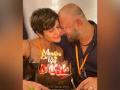 Mandira Bedi fondly remembers husband Raj Kaushal on their 23rd wedding anniversary - Hindi News | Mandira Bedi fondly remembers husband Raj Kaushal on their 23rd wedding anniversary | Latest entertainment News at Lokmattimes.com