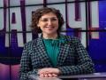 Mayim Bialik roped in as interim 'Jeopardy!' host after Mike Richards' exit - Hindi News | Mayim Bialik roped in as interim 'Jeopardy!' host after Mike Richards' exit | Latest entertainment News at Lokmattimes.com