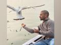 Dhawan feeds birds amid bird flu, Varanasi DM says action to be taken against boatman - Hindi News | Dhawan feeds birds amid bird flu, Varanasi DM says action to be taken against boatman | Latest cricket News at Lokmattimes.com