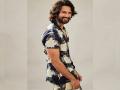 Shahid Kapoor bags action-packed film 'Bull' - Hindi News | Shahid Kapoor bags action-packed film 'Bull' | Latest maharashtra News at Lokmattimes.com