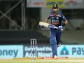 Ind vs Eng, 1st T20I: Shreyas Iyer lone warrior as visitors restrict hosts to 124/7 - Hindi News | Ind vs Eng, 1st T20I: Shreyas Iyer lone warrior as visitors restrict hosts to 124/7 | Latest cricket News at Lokmattimes.com