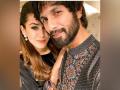 Mira Rajput in 'revenge mode' after husband Shahid Kapoor caught her off guard on camera - Hindi News | Mira Rajput in 'revenge mode' after husband Shahid Kapoor caught her off guard on camera | Latest maharashtra News at Lokmattimes.com