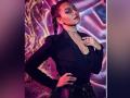 Netizens troll Sonakshi Sinha for fail to answer Ramayana-related question on KBC - Hindi News | Netizens troll Sonakshi Sinha for fail to answer Ramayana-related question on KBC | Latest entertainment News at Lokmattimes.com
