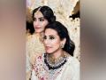 Sonam Kapoor's birthday wish for her mother is all things love - Hindi News | Sonam Kapoor's birthday wish for her mother is all things love | Latest maharashtra News at Lokmattimes.com
