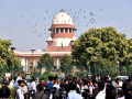 SC to hear petition challenging Shiv Sena-NCP-Congress alliance tomorrow - Hindi News | SC to hear petition challenging Shiv Sena-NCP-Congress alliance tomorrow | Latest national News at Lokmattimes.com