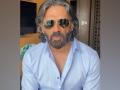 Suniel Shetty launches 'Dawa Bhi Dua Bhi' initiative to provide medications to underprivileged - Hindi News | Suniel Shetty launches 'Dawa Bhi Dua Bhi' initiative to provide medications to underprivileged | Latest entertainment News at Lokmattimes.com