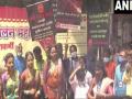 Several artists stage protest in Mumbai, demand reopening of theatres - Hindi News | Several artists stage protest in Mumbai, demand reopening of theatres | Latest national News at Lokmattimes.com