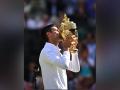 Sachin Tendulkar hails Novak Djokovic on winning Wimbledon crown - Hindi News | Sachin Tendulkar hails Novak Djokovic on winning Wimbledon crown | Latest tennis News at Lokmattimes.com