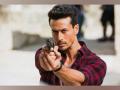 Tiger Shroff was 'thrilled' to work with his 'idol' Hrithik Roshan in 'WAR' - Hindi News | Tiger Shroff was 'thrilled' to work with his 'idol' Hrithik Roshan in 'WAR' | Latest entertainment News at Lokmattimes.com