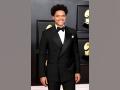 Trevor Noah becomes first African to host White House Correspondents Dinner - Hindi News | Trevor Noah becomes first African to host White House Correspondents Dinner | Latest entertainment News at Lokmattimes.com