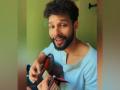 Siddhant Chaturvedi composes song to uplift fans amid COVID pandemic - Hindi News | Siddhant Chaturvedi composes song to uplift fans amid COVID pandemic | Latest entertainment News at Lokmattimes.com