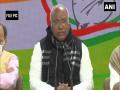 BJP campaigning on planks of riots, polarisation, Pakistan for assembly elections: Mallikarjun Kharge - Hindi News | BJP campaigning on planks of riots, polarisation, Pakistan for assembly elections: Mallikarjun Kharge | Latest politics News at Lokmattimes.com