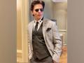 SRK provides 2000 PPE kits to frontline COVID-19 warriors in Chhattisgarh - Hindi News | SRK provides 2000 PPE kits to frontline COVID-19 warriors in Chhattisgarh | Latest maharashtra News at Lokmattimes.com