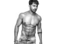 Varun Dhawan soars temperature with his latest Instagram post - Hindi News | Varun Dhawan soars temperature with his latest Instagram post | Latest maharashtra News at Lokmattimes.com