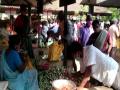 People throng vegetable market in Madurai - Hindi News | People throng vegetable market in Madurai | Latest national News at Lokmattimes.com