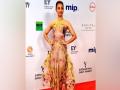 International Emmy Awards 2019: Radhika Apte dressed to kill in red carpet debut - Hindi News | International Emmy Awards 2019: Radhika Apte dressed to kill in red carpet debut | Latest lifestyle News at Lokmattimes.com