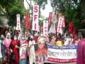 Left and Congress parties hold protest in Kolkata over Hathras incident - Hindi News | Left and Congress parties hold protest in Kolkata over Hathras incident | Latest national News at Lokmattimes.com