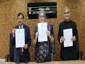 Delimitation Commission signs final order for Jammu and Kashmir - Hindi News | Delimitation Commission signs final order for Jammu and Kashmir | Latest national News at Lokmattimes.com