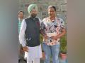 Punjab Sports Minister hands over Rs 10 lakh cheque to Tokyo Olympics qualifier Kamalpreet Kaur - Hindi News | Punjab Sports Minister hands over Rs 10 lakh cheque to Tokyo Olympics qualifier Kamalpreet Kaur | Latest other-sports News at Lokmattimes.com