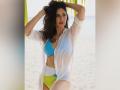 Katrina Kaif looks all glammed up in new pictures from Maldives - Hindi News | Katrina Kaif looks all glammed up in new pictures from Maldives | Latest maharashtra News at Lokmattimes.com