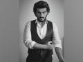 Arjun Kapoor flaunts physical transformation, showcases abs - Hindi News | Arjun Kapoor flaunts physical transformation, showcases abs | Latest entertainment News at Lokmattimes.com