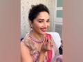 Madhuri Dixit performs to viral 'Bajre Da Sitta' trend - Hindi News | Madhuri Dixit performs to viral 'Bajre Da Sitta' trend | Latest entertainment News at Lokmattimes.com