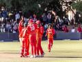 Sensational bowling attack helps Zimbabwe to clinch ICC Men's T20 World Cup Qualifier B title - Hindi News | Sensational bowling attack helps Zimbabwe to clinch ICC Men's T20 World Cup Qualifier B title | Latest cricket News at Lokmattimes.com