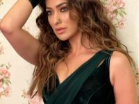 'Paan Dukaniya' in 'Bholaa' will be a big party anthem, feels Raai Laxmi - News | 'Paan Dukaniya' in 'Bholaa' will be a big party anthem, feels Raai Laxmi | Latest entertainment News at Lokmattimes.com