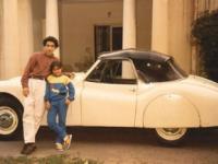 Raksha Bandhan 2020: Soha posts old pic with Saif, netizens think it's Sara and Ibrahim - News | Raksha Bandhan 2020: Soha posts old pic with Saif, netizens think it's Sara and Ibrahim | Latest lifestyle News at Lokmattimes.com