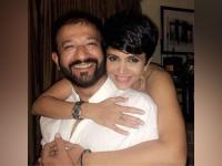 Mandira Bedi remembers her late husband Raj Kaushal on 24th marriage anniversary - News | Mandira Bedi remembers her late husband Raj Kaushal on 24th marriage anniversary | Latest entertainment News at Lokmattimes.com Mandira Bedi remembers her late husband Raj Kaushal on 24th marriage anniversary - News | Mandira Bedi remembers her late husband Raj Kaushal on 24th marriage anniversary | Latest entertainment News at Lokmattimes.com
