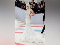 Met Gala 2023: Doja Cat dressed up as Karl Lagerfeld's cat - News | Met Gala 2023: Doja Cat dressed up as Karl Lagerfeld's cat | Latest entertainment News at Lokmattimes.com