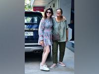 Sanjana Sanghi reveals how she is full-on mumma's girl - News | Sanjana Sanghi reveals how she is full-on mumma's girl | Latest entertainment News at Lokmattimes.com Sanjana Sanghi reveals how she is full-on mumma's girl - News | Sanjana Sanghi reveals how she is full-on mumma's girl | Latest entertainment News at Lokmattimes.com
