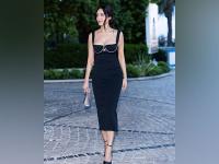 Cannes 2023: After debuting in gown, Esha Gupta steals hearts in all-black ensemble - News | Cannes 2023: After debuting in gown, Esha Gupta steals hearts in all-black ensemble | Latest entertainment News at Lokmattimes.com Cannes 2023: After debuting in gown, Esha Gupta steals hearts in all-black ensemble - News | Cannes 2023: After debuting in gown, Esha Gupta steals hearts in all-black ensemble | Latest entertainment News at Lokmattimes.com