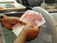 UK pound falls to 37-yr low against US dollar - News | UK pound falls to 37-yr low against US dollar | Latest politics News at Lokmattimes.com UK pound falls to 37-yr low against US dollar - News | UK pound falls to 37-yr low against US dollar | Latest politics News at Lokmattimes.com