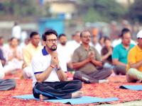 Anurag Thakur performs yoga in hometown Hamirpur - News | Anurag Thakur performs yoga in hometown Hamirpur | Latest health News at Lokmattimes.com Anurag Thakur performs yoga in hometown Hamirpur - News | Anurag Thakur performs yoga in hometown Hamirpur | Latest health News at Lokmattimes.com