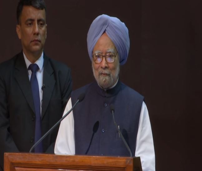 Congress constitutes 11-member committee under Manmohan Singh to plan celebrations on 75th anniversary of independence | कांग्रेस ने आजादी की 75वीं वर्षगांठ पर समारोह की योजना बनाने के लिए मनमोहन सिंह के नेतृत्व में 11 सदस्यीय समिति गठित की