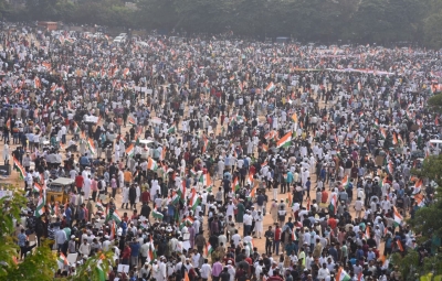 Owaisi targets Puri over CAA remarks | ओवैसी ने सीएए संबंधी बयान को लेकर पुरी पर निशाना साधा Owaisi targets Puri over CAA remarks | ओवैसी ने सीएए संबंधी बयान को लेकर पुरी पर निशाना साधा