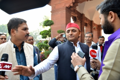 मुजफ्फरनगर दंगों के मामले में विशेष अदालत के समक्ष पेश हुये भाजपा विधायक - Hindi News | BJP MLAs appear before special court in Muzaffarnagar riots case | Latest india News at Lokmatnews.in