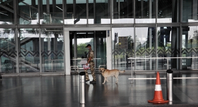 Pilot's license suspended for plane crashed at Gwalior airstrip | ग्वालियर हवाई पट्टी पर दुर्घटनाग्रस्त विमान के पायलट का लाइसेंस निलंबित