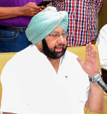 Punjab CM ridicules SAD's decision to set up committee to hold talks with farmers | पंजाब के मुख्यमंत्री ने किसानों से वार्ता के लिए समिति गठित करने के शिअद के फैसले का उपहास उड़ाया