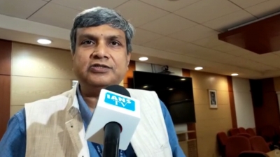 Due to the delta nature of the virus, 25 percent of health workers were infected: Study | वायरस के डेल्टा स्वरूप के चलते 25 फीसदी स्वास्थ्यकर्मी संक्रमण की चपेट में आए:अध्ययन Due to the delta nature of the virus, 25 percent of health workers were infected: Study | वायरस के डेल्टा स्वरूप के चलते 25 फीसदी स्वास्थ्यकर्मी संक्रमण की चपेट में आए:अध्ययन